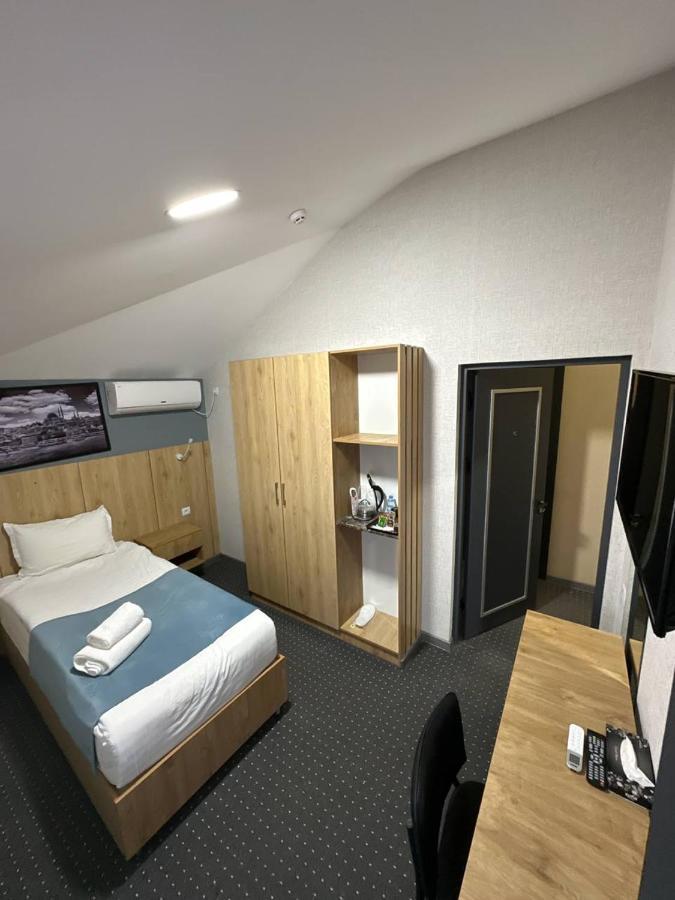 Bobur Hotel Ташкент Экстерьер фото